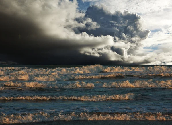 Морской шторм — стоковое фото