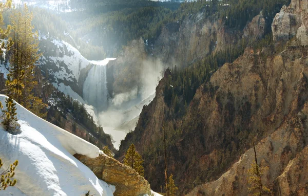 Yellowstone waterval — Stockfoto