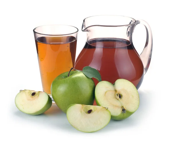 Äppeljuice i en kruka av frukt — Stockfoto