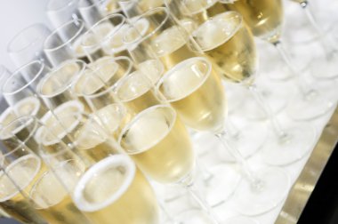 Tray with champagne glasses clipart