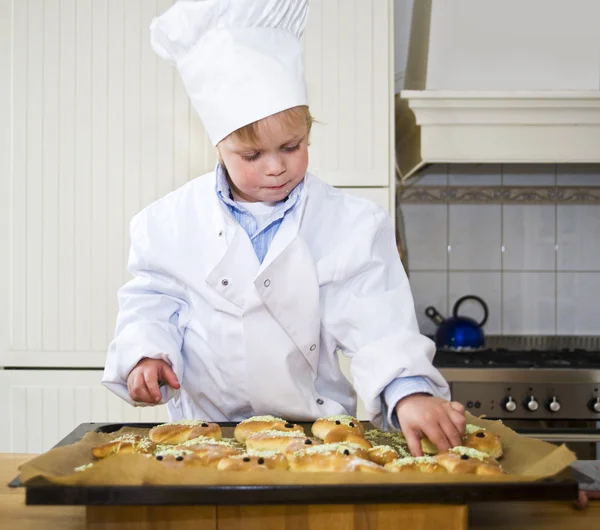 Çocuk pişirme — Stok fotoğraf