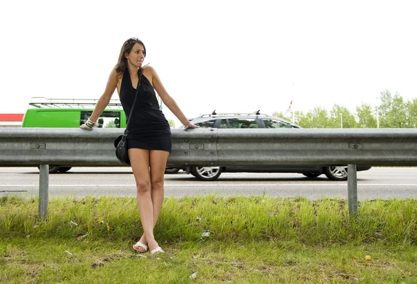 高速道路の女性 — ストック写真