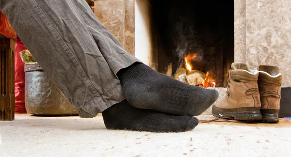 Feet by the fire — Stock Photo, Image