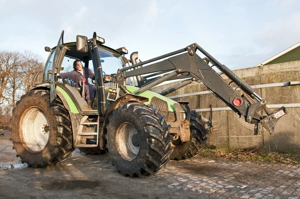 Großer Traktor — Stockfoto