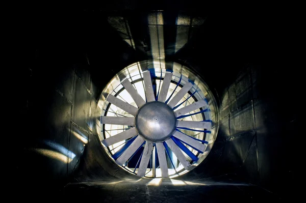 O túnel do vento — Fotografia de Stock