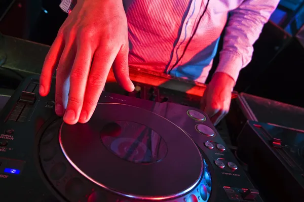 DJ's handen — Stockfoto
