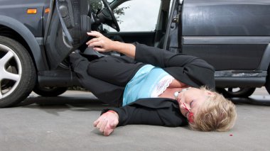 Injured driver clipart