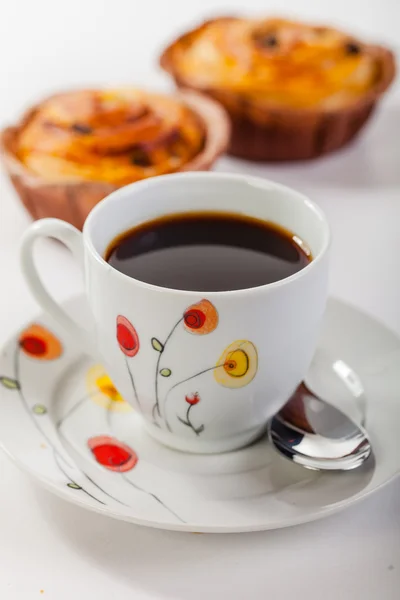 신선한 커피와 크로 — 스톡 사진