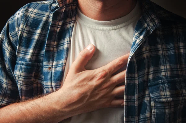 Πόνος στο στήθος — Φωτογραφία Αρχείου