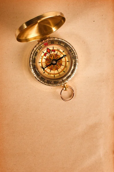 Винтажный компас — стоковое фото