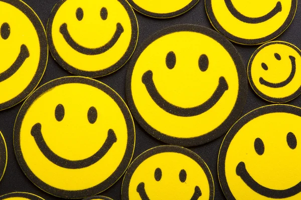 Sorrisos amarelos — Fotografia de Stock