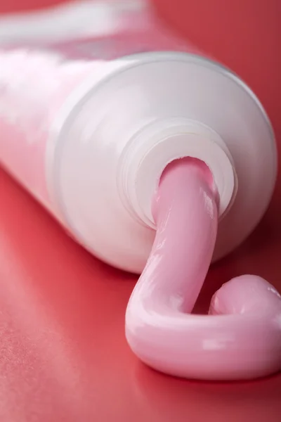 Pink toothpaste — Stock Photo, Image