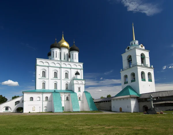 Кафедральний собор і дзвіницю — стокове фото