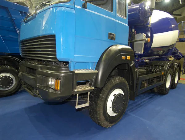 stock image Wheels of blue truck