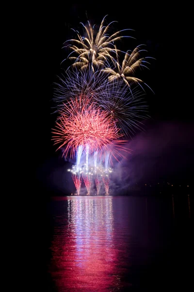 Spectacol de artificii — Fotografie, imagine de stoc