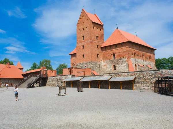 Κάστρο στη λίμνη galve σε trakai, Λιθουανία — Φωτογραφία Αρχείου