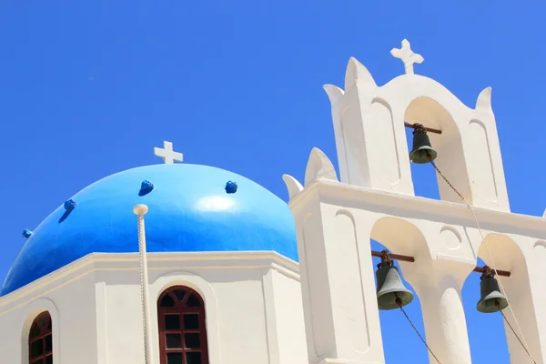 Церковь в Ия, Санторини, Греция — стоковое фото
