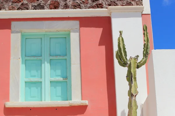 Fönsterluckor av hus, santorini, Grekland — Stockfoto