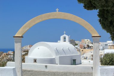 oia, santorini, Yunanistan bir şapel üzerine kemer