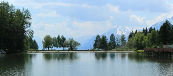 長い湖、クラン モンタナ、スイス — ストック写真