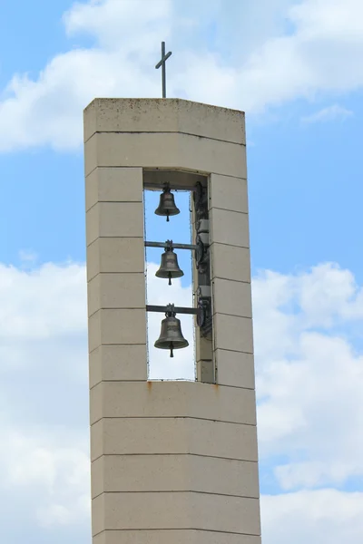 Moderner Glockenturm — Stockfoto