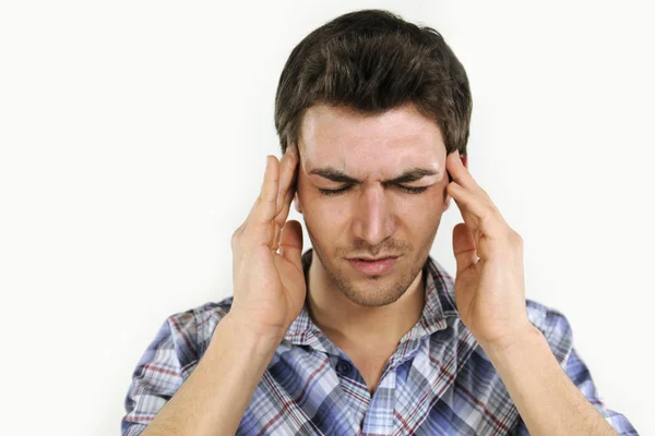 Mann leidet unter Kopfschmerzen — Stockfoto