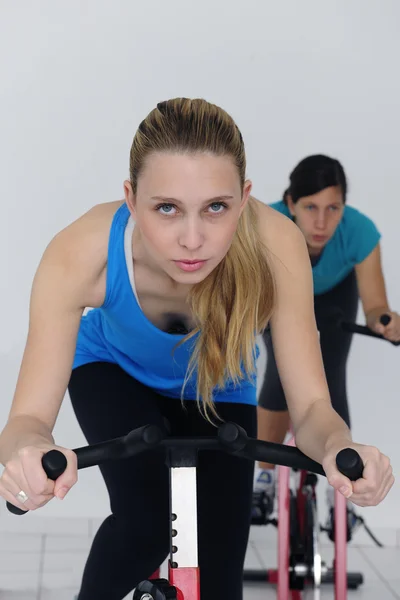 Women spinning at the gym — Stock Photo, Image