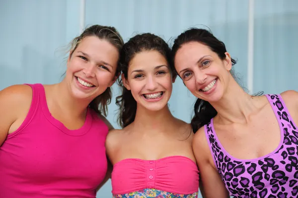 Grupo de mujeres diversas — Foto de Stock