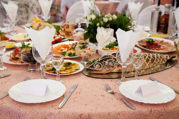 Served table in a restaurant — Stock Photo, Image