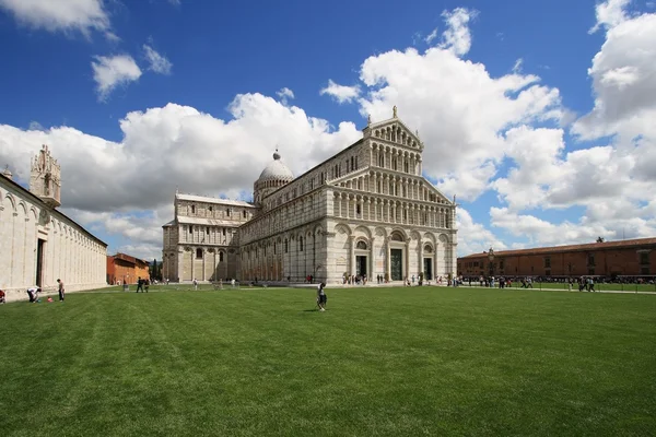 Pisa, piazza dei miracoli — Stock fotografie