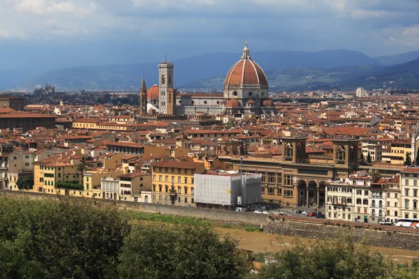 Florenz mit duomo — Stockfoto