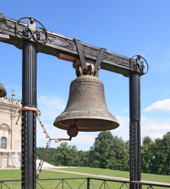 eski kilise çanı