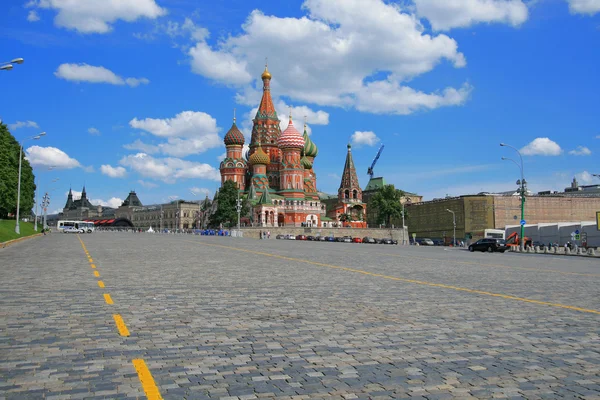 Svatého Vasila Blaženého v červené náměstí v Moskvě — Stock fotografie