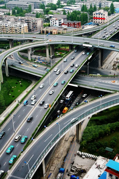 Un cruce de carreteras en Hangzhou —  Fotos de Stock