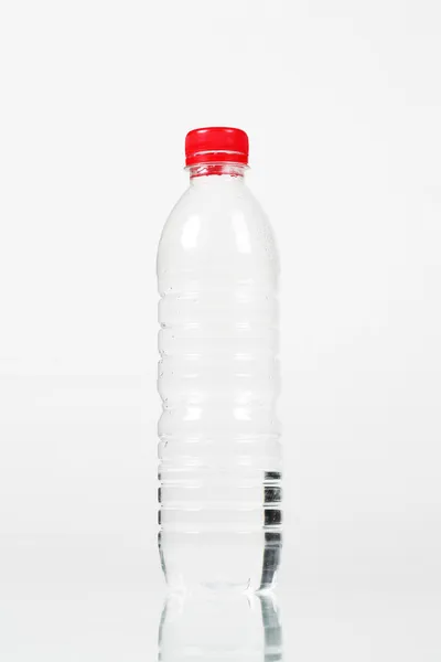 Bir şişe maden suyu — Stok fotoğraf