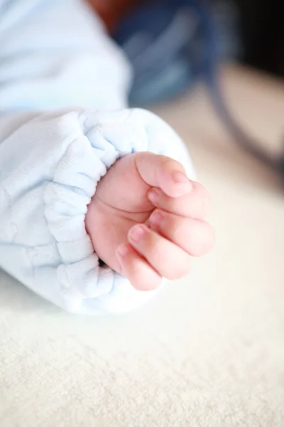 Bebeğin küçük elleri — Stok fotoğraf