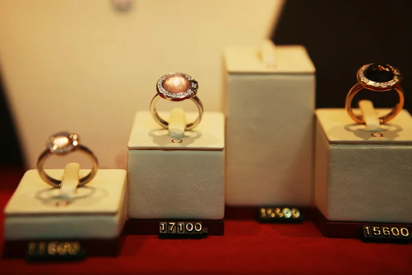 Anel de diamante de casamento — Fotografia de Stock