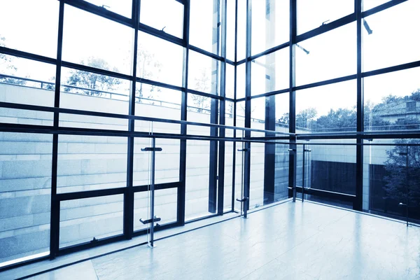 Transparente Bürofenster — Stockfoto