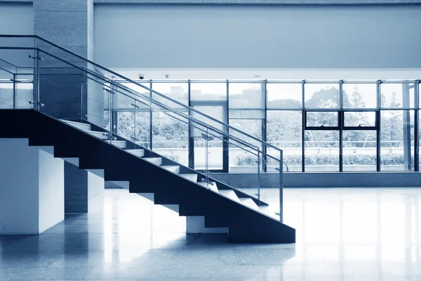Escaleras modernas — Foto de Stock