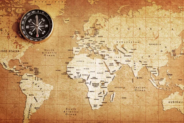Kompas na mapu pokladu — Stock fotografie