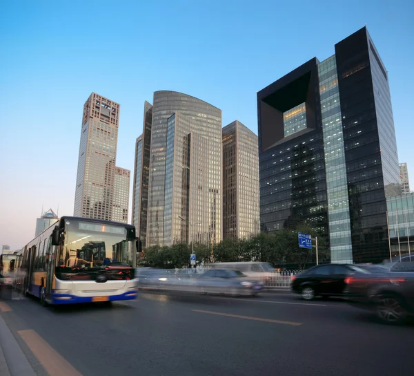 Modern urban transportation at dusk — Stock Photo, Image