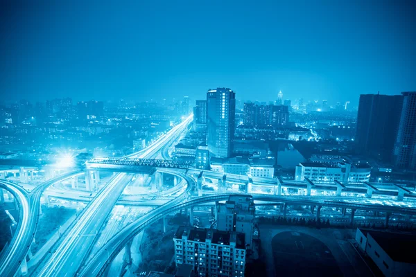 밤에 도시의 고속도로 — 스톡 사진