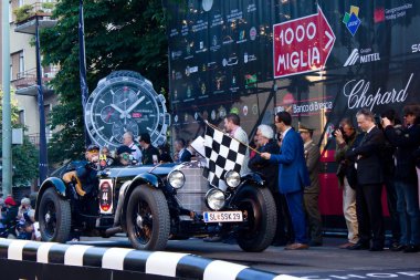 Black 1929 Mercedes 720 SSK at the start of 2012 1000 Miglia clipart