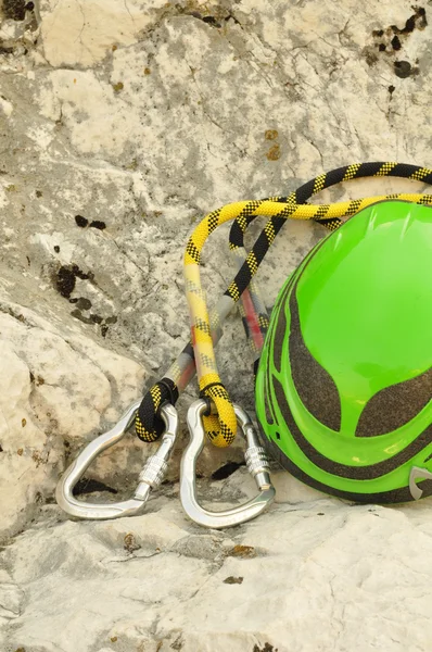Detail of climbing helmet and carabiners — Stock Photo, Image