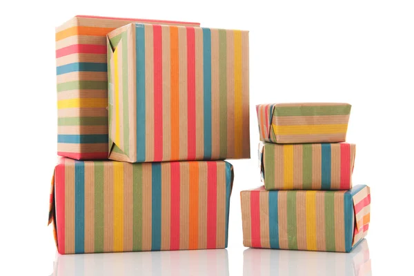 Renkli sarılmış hediyeler — Stok fotoğraf