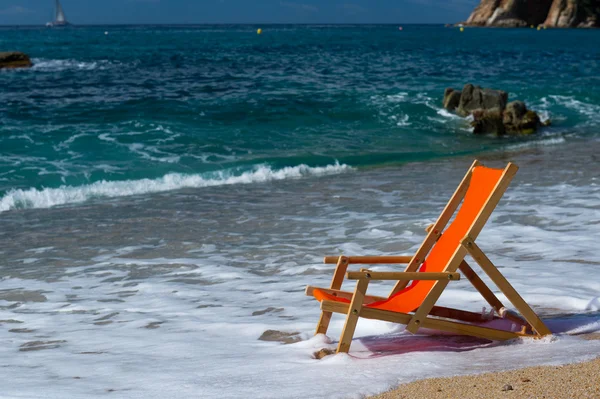 Cadeira de praia no mar — Fotografia de Stock
