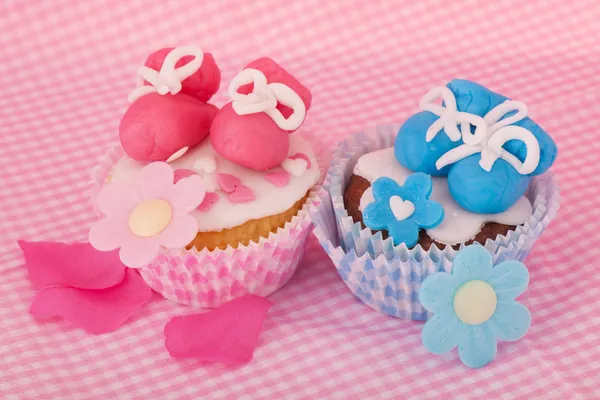 Cupcake för en flicka och pojke — Stockfoto