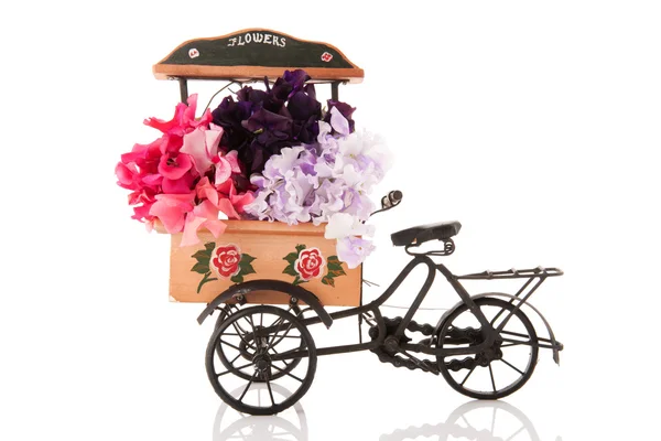 Antique vélo de fleur avec Lathyrus — Photo