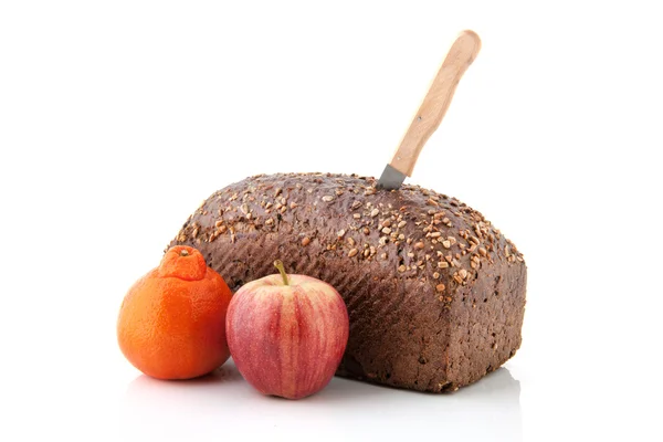 Хлеб и фрукты — стоковое фото