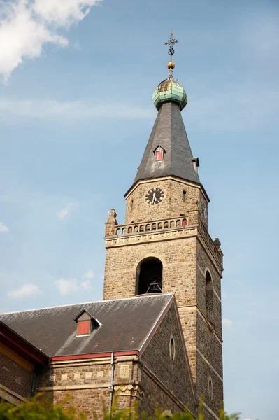 Toren kerk Nederlands limburg — Stockfoto
